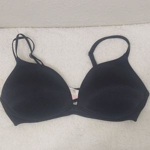 Victoria's Secret Very Sexy Wireless Push-up Bra